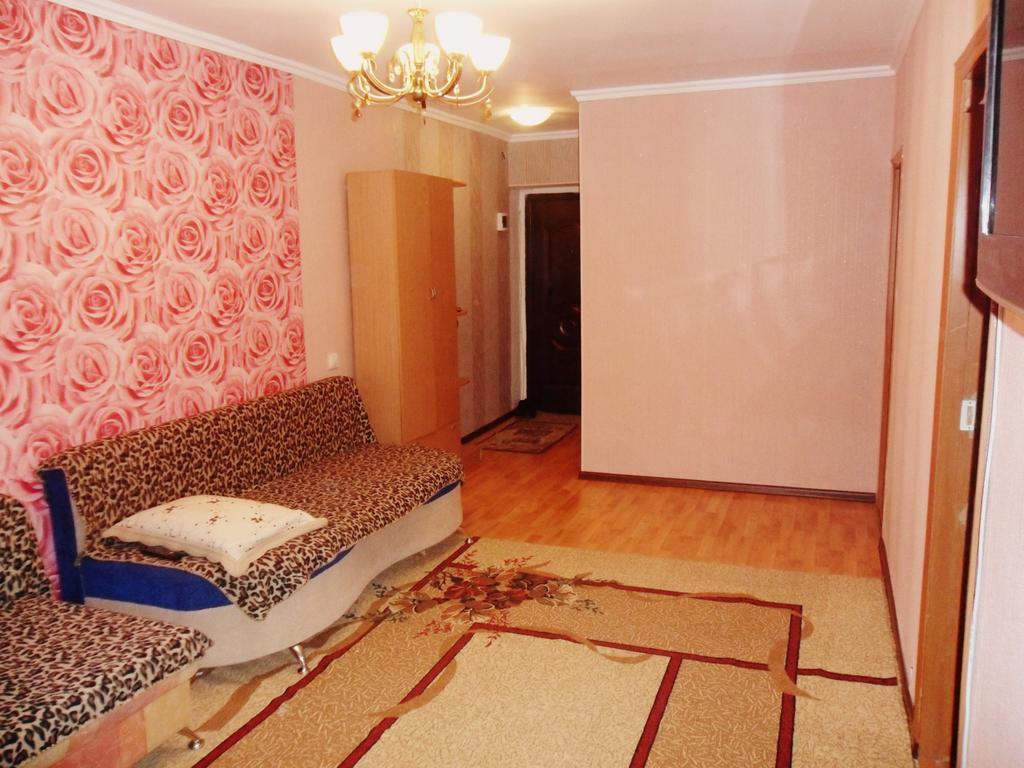 扎卡尔帕斯卡亚街公寓 Krasnoye Pole 外观 照片